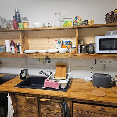 Mk Hron Apartment Podbrezova